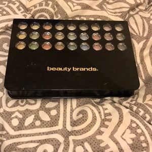 Beauty brands eye shadow pallet and makeup kit